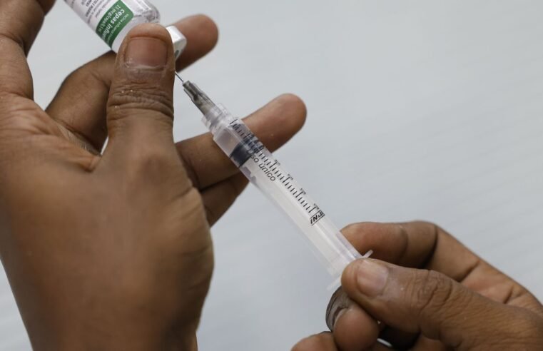 Covid: quem tem 12 anos ou mais pode se imunizar, no Rio, com vacina