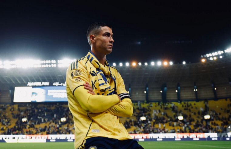 Cristiano Ronaldo marca 2 na vitória do Al Nassr no Saudita e fica a 44 do milésimo gol