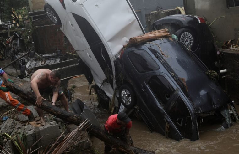 Encontrado corpo de idoso desaparecido em enxurrada em Petrópolis