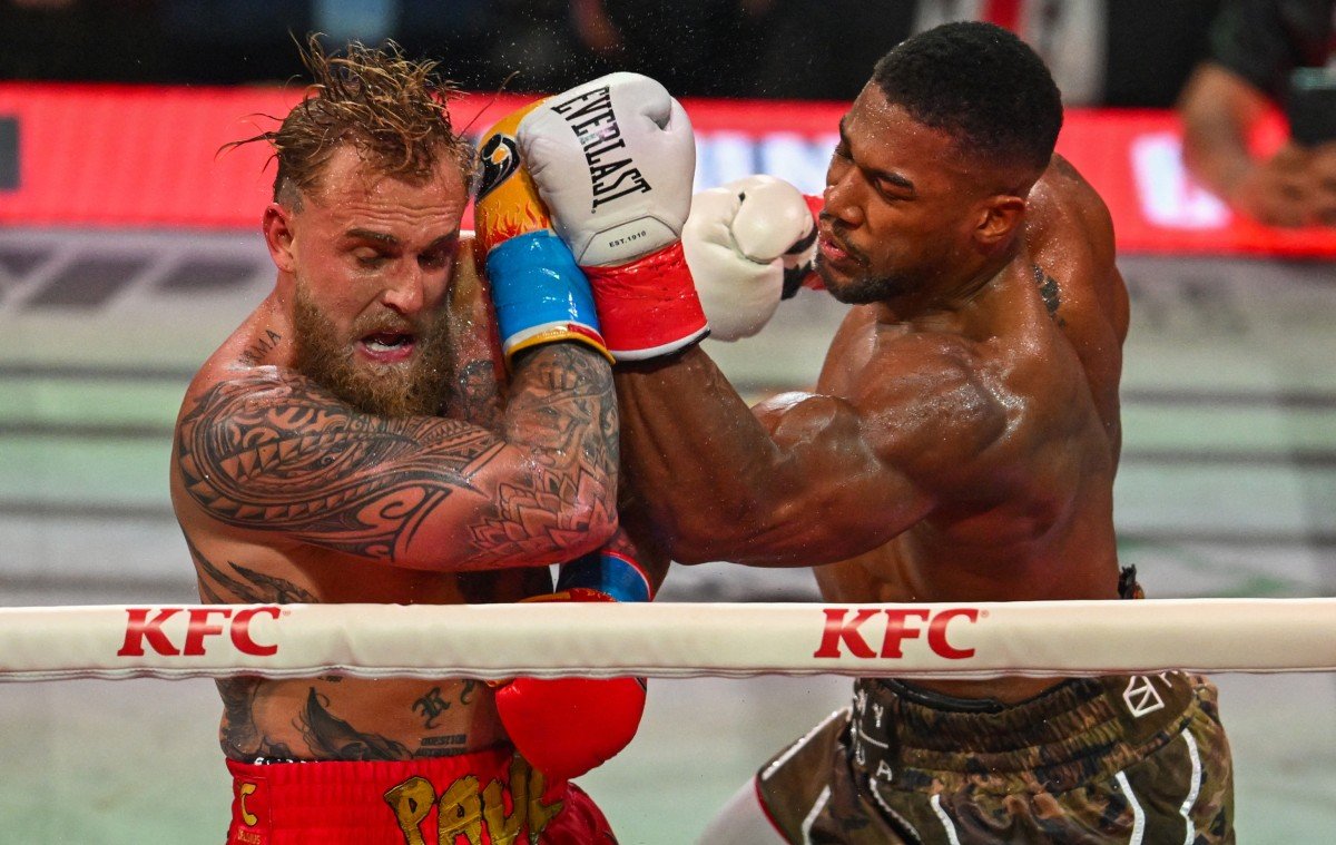 Equipe de Anthony Joshua confirma que mortos em acidente na Nigéria eram amigos próximos