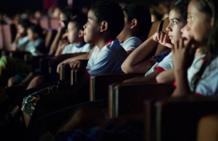 Governo torna obrigatória exibição de filmes brasileiros nos cinemas