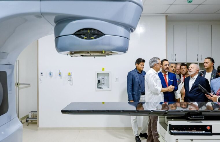 Lula inaugura serviços de radioterapia em cinco cidades do país