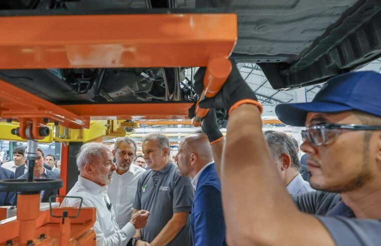 Lula: queda da pobreza está ligada à menor inflação e maiores salários