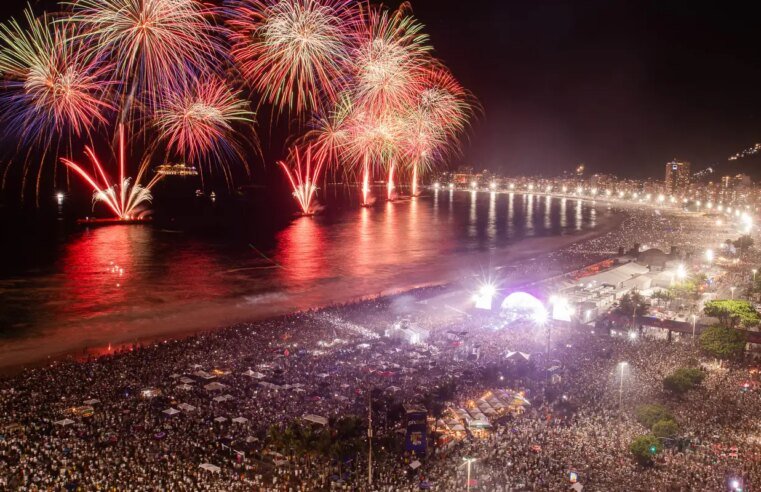 Metrô inicia venda de bilhete para réveillon na praia de Copacabana