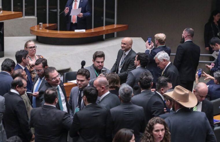 PL da Dosimetria beneficia criminosos comuns, dizem especialistas