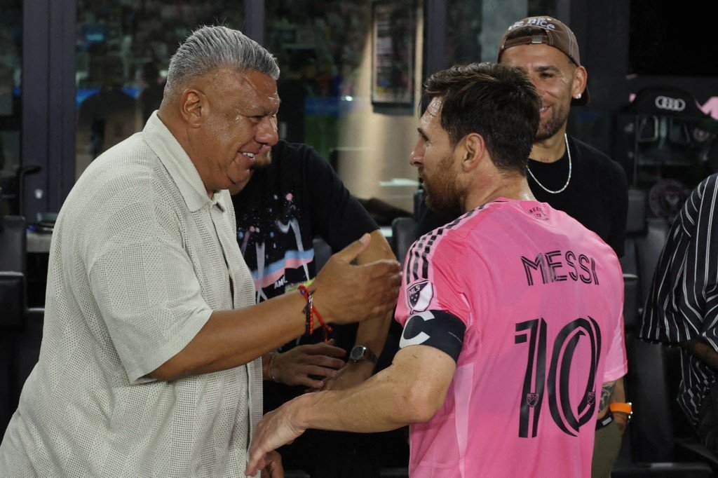 Presidente da AFA é denunciado por apropriação de R$ 28,3 milhões