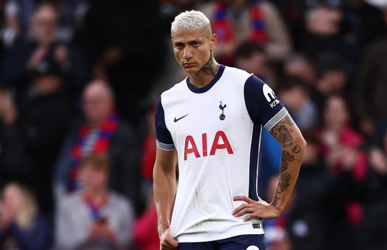 Tottenham derrota o Crystal Palace por 1 a 0, com assistência e gols anulados de Richarlison