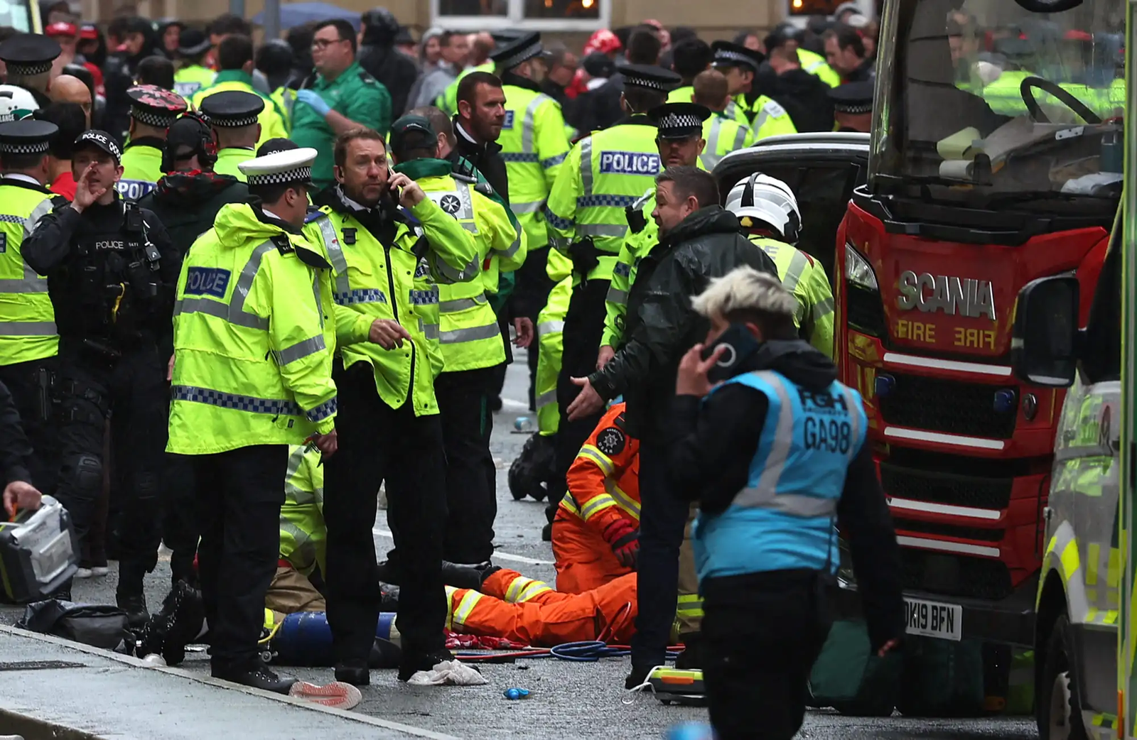 Três torcedores do Rayo Vallecano são hospitalizados após ataque a dois ônibus na Polônia