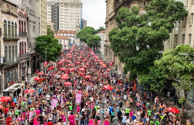 Bloco da Lexa atrai foliões para o circuito Preta Gil no centro do Rio