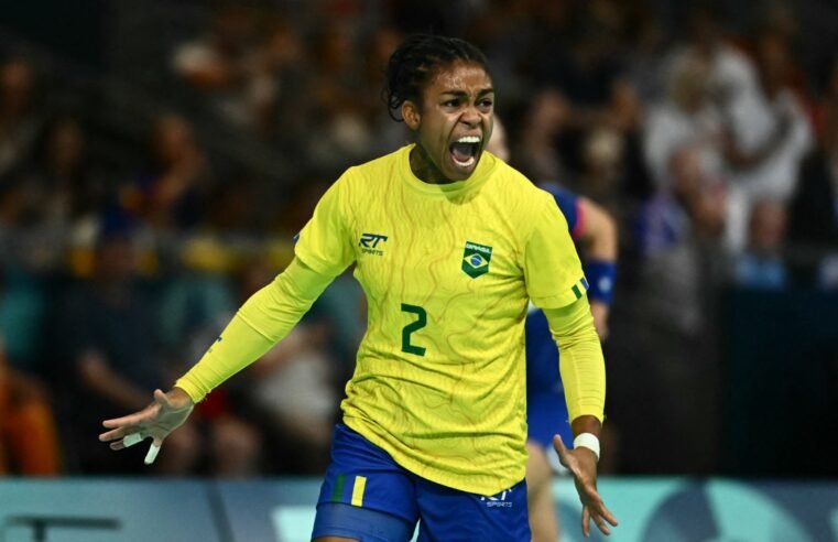 Bruna de Paula é indicada a melhor jogadora de handebol do mundo em 2025