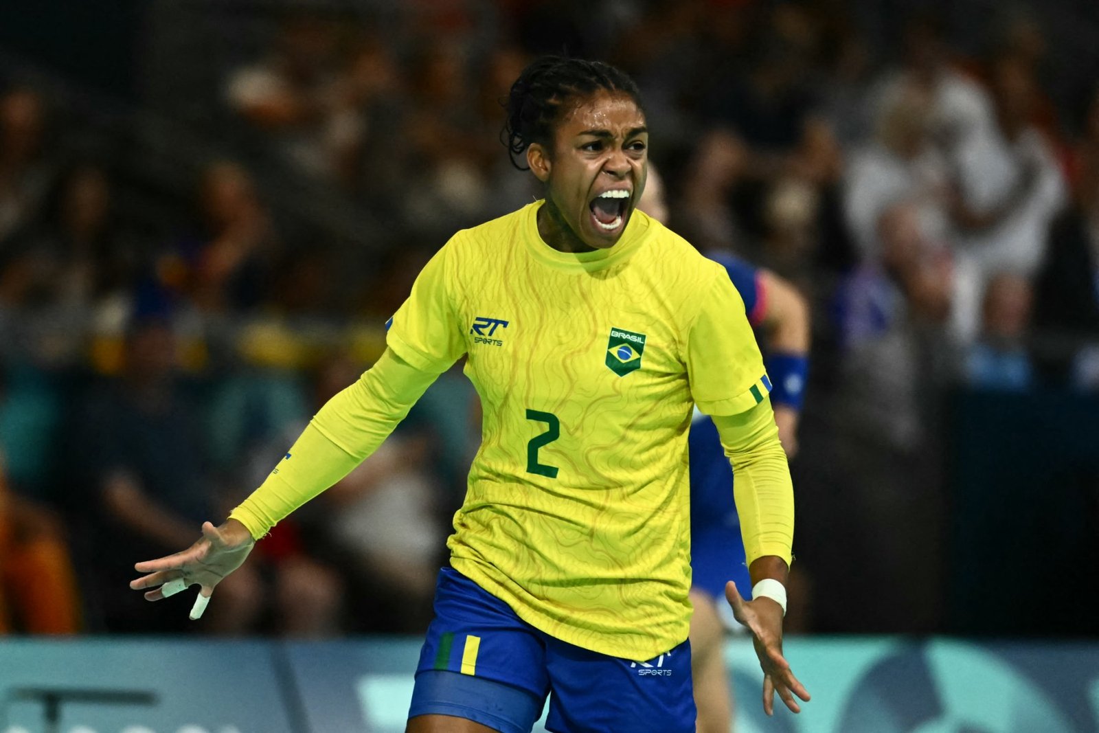 Bruna de Paula é indicada a melhor jogadora de handebol do mundo em 2025