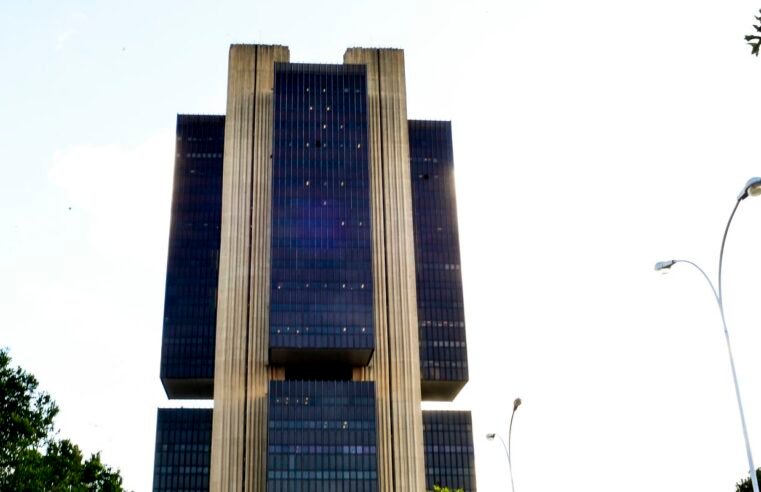 Com quórum desfalcado, Copom decide se mantém Taxa Selic