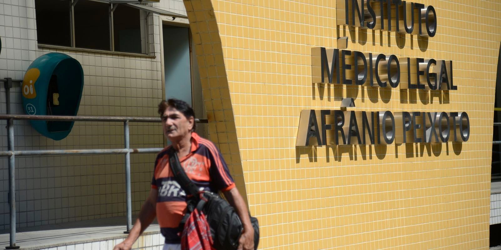 Corpo de adolescente é identificado e liberado pelo IML do Rio