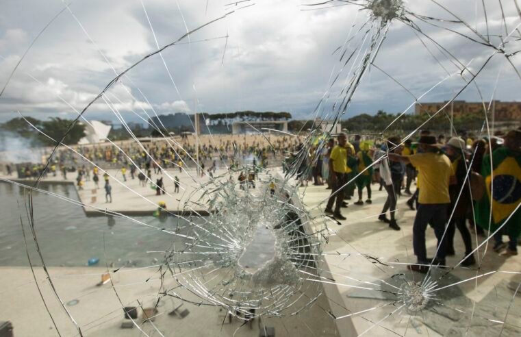 Cronologia da tentativa de golpe: atentados, bloqueios e acampamentos