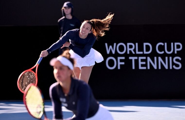 Luisa Stefani desiste de WTA de Adelaide por intoxicação de parceira