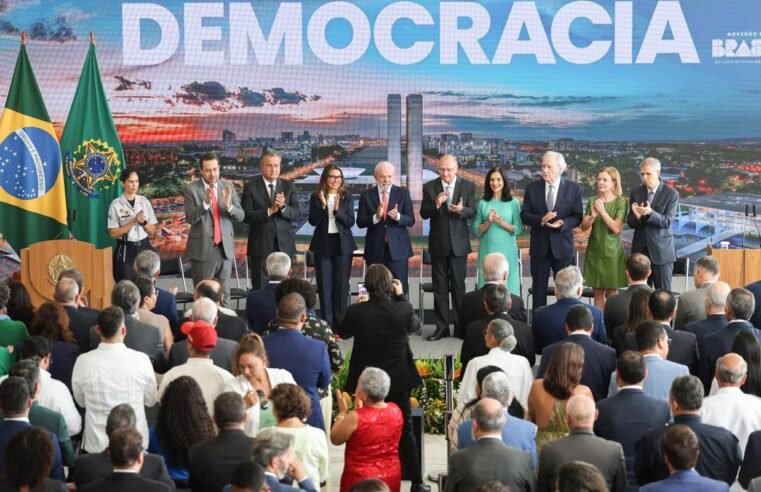 Lula veta integralmente PL da Dosimetria