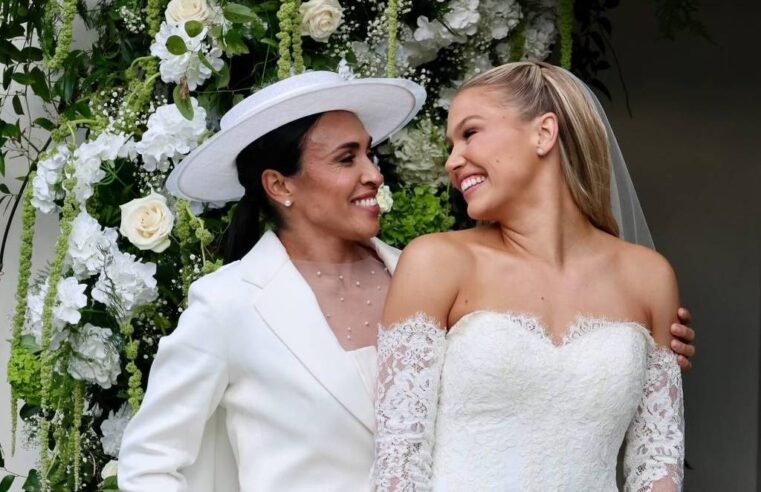 Marta se casa com ex-jogadora americana Carrie Lawrence