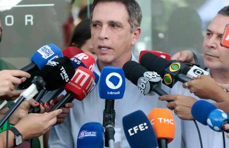 Médico de Bolsonaro confirma traumatismo craniano leve