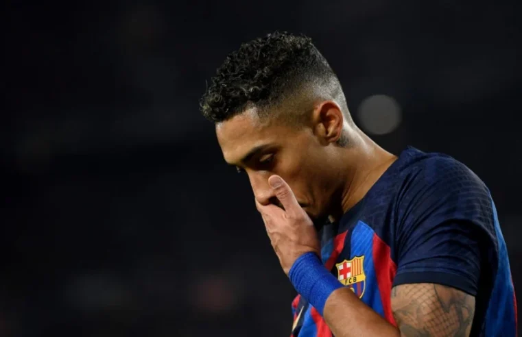 Raphinha entra na lista dos 50 maiores artilheiros da história do Barcelona