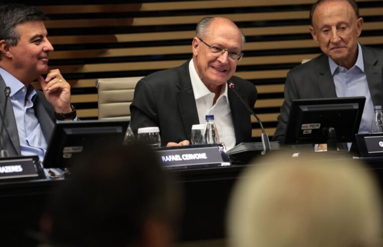 Alckmin diz que redução da jornada de trabalho é tendência mundial