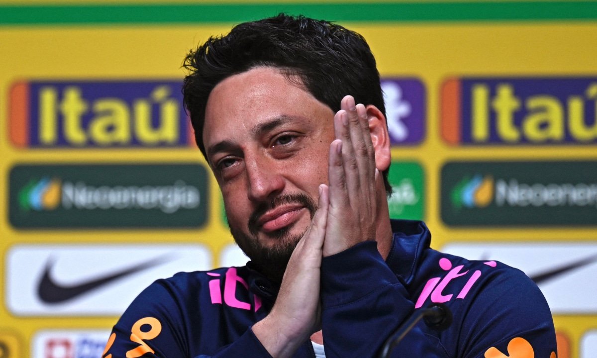 Arthur Elias convoca seleção feminina para amistosos iniciais de 2026