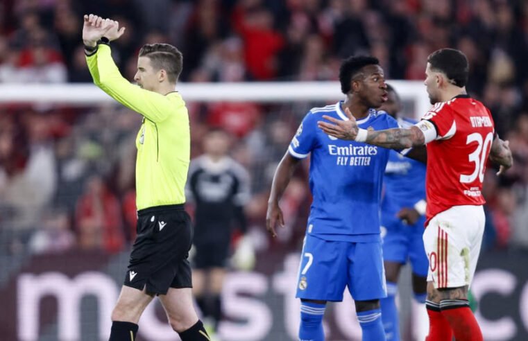 Benfica investigará dois torcedores por gestos racistas contra Vini Jr.