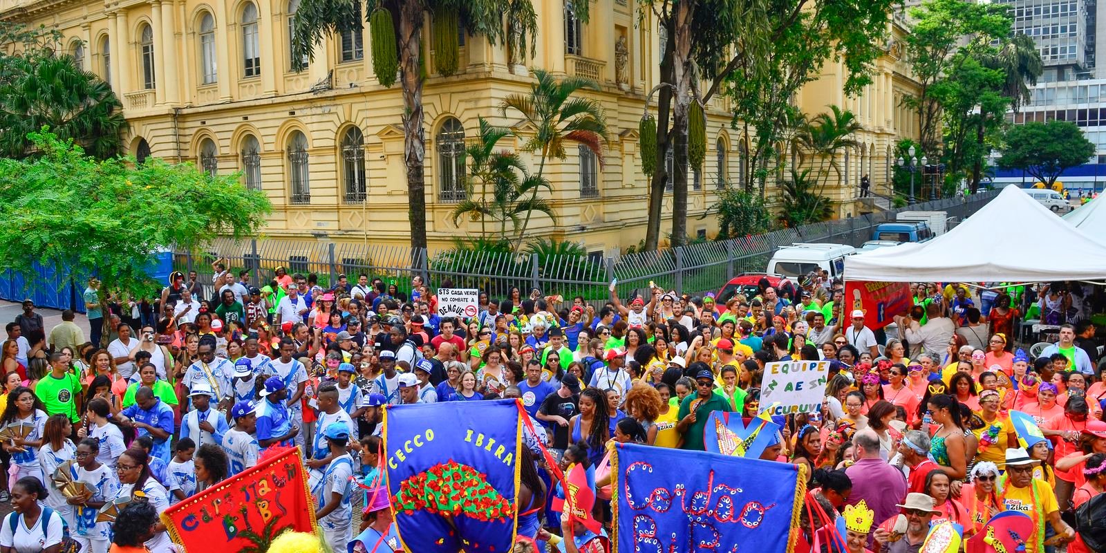 Blocos com Michel Teló e Pocah esquentam o Ibirapuera neste domingo