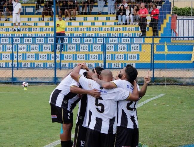 Candangão: Sobrandinho faz 3 a 0 no Real Brasília em jogo no Defelê