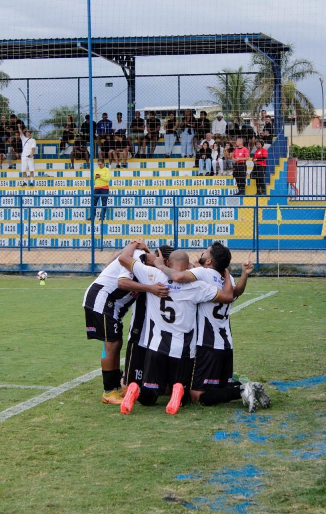 Candangão: Sobrandinho faz 3 a 0 no Real Brasília em jogo no Defelê