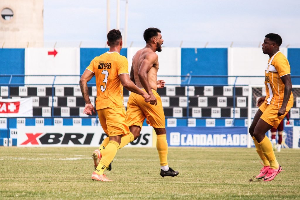 Candangão: com gol no fim, Brasiliense vence Paranoá e mantém 2ª colocação