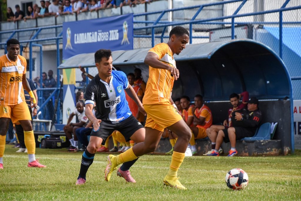 Capital e Brasiliense empatam com emoção até o fim