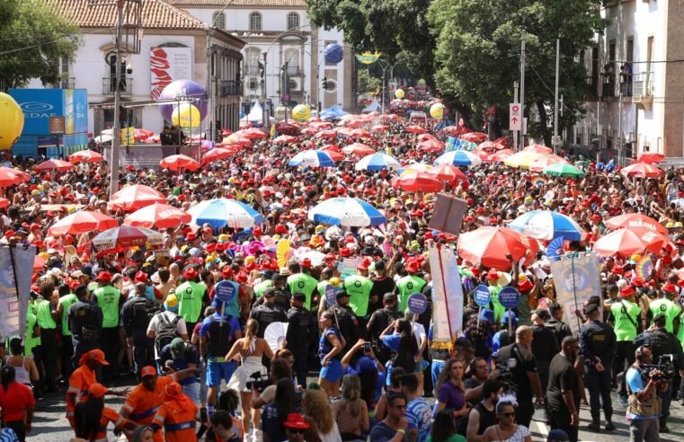 Carnaval teve menos furtos e roubos de celulares, diz governo do Rio