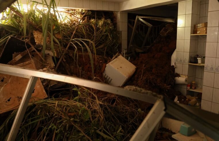 Chuvas fortes deixam 64 mortos em Juiz de Fora e Ubá