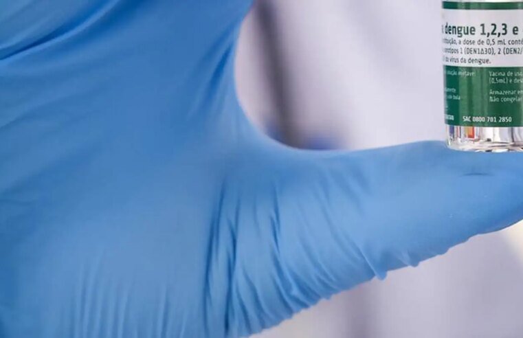 Começa vacinação de 1,2 milhão de profissionais de saúde contra dengue
