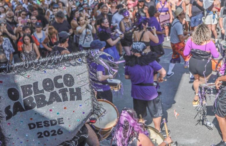 Em SP, bloco mistura clássicos do Black Sabbath com ritmos brasileiros