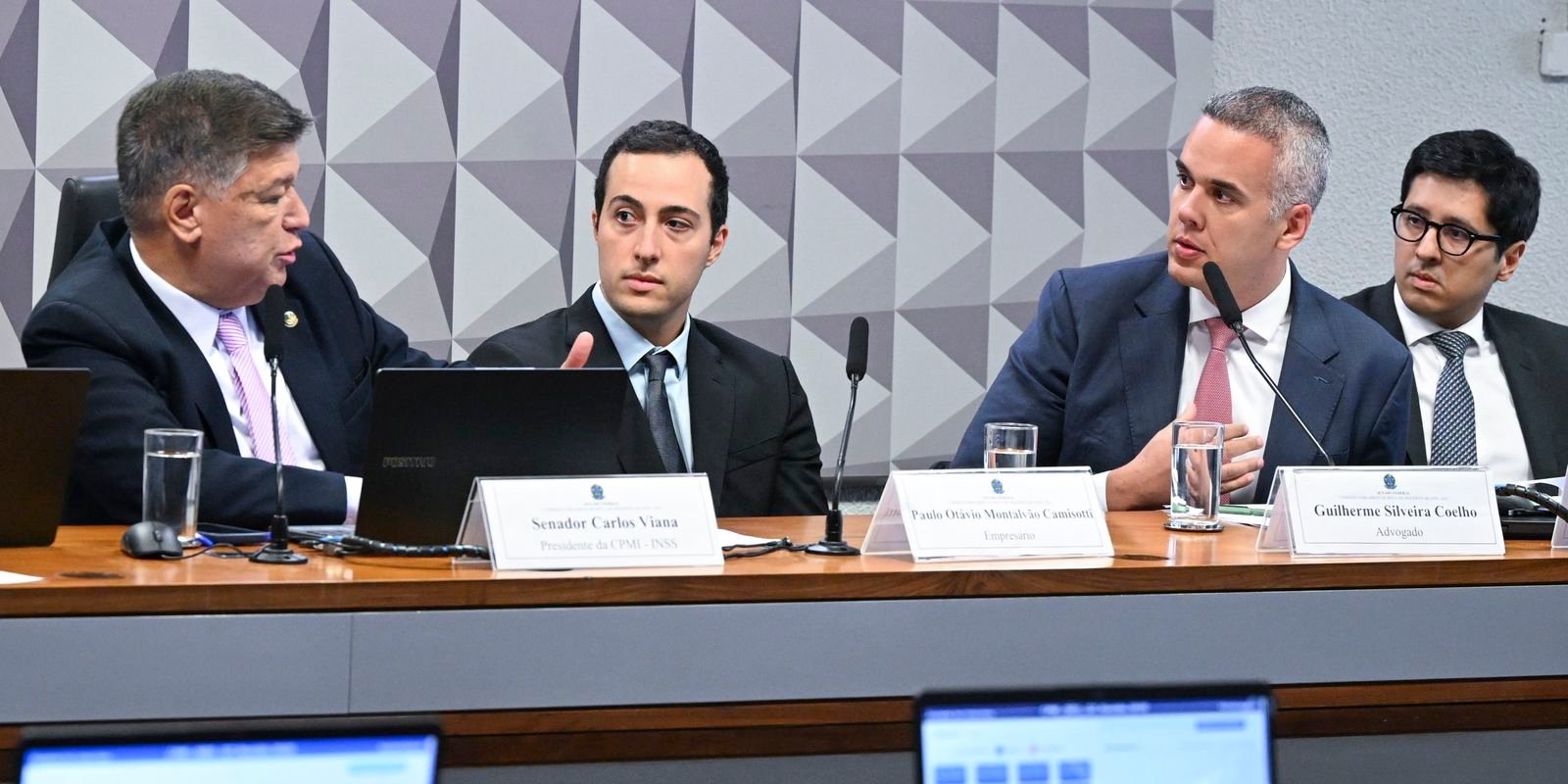 Empresário se mantém em silêncio em depoimento à CPMI do INSS