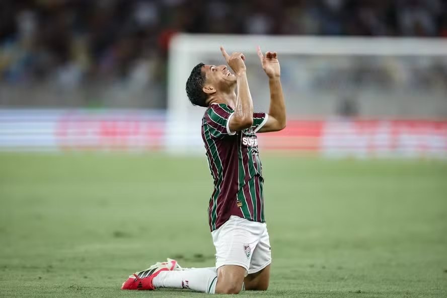 Fluminense vence Bangu e encara Vasco nas semifinais do Carioca