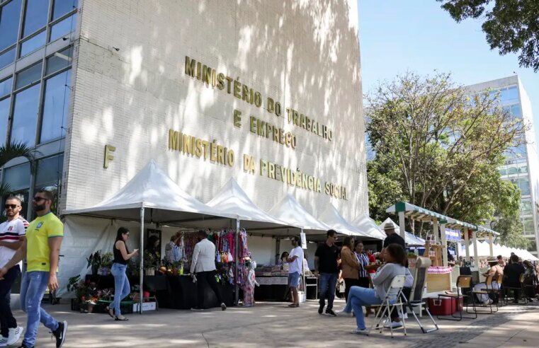 Governo libera mais R$ 3,9 bi para pagar saque-aniversário do FGTS