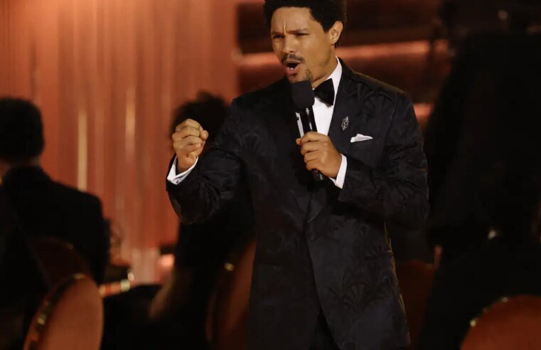 Grammy 2026 é marcado por críticas a Trump