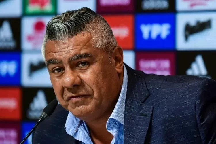 Justiça proíbe presidente da AFA de deixar Argentina por suposta sonegação fiscal