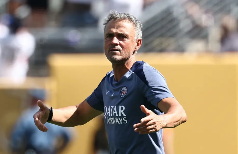 Luis Enrique tira melhor do mundo aos 25 minutos e PSG busca virada sobre o Monaco na Champions