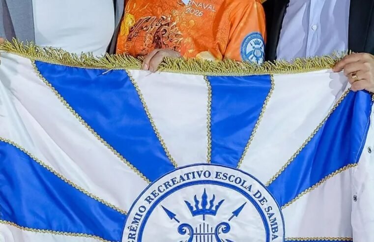 Mãe de Lula “canta” no samba-enredo da Acadêmicos de Niterói