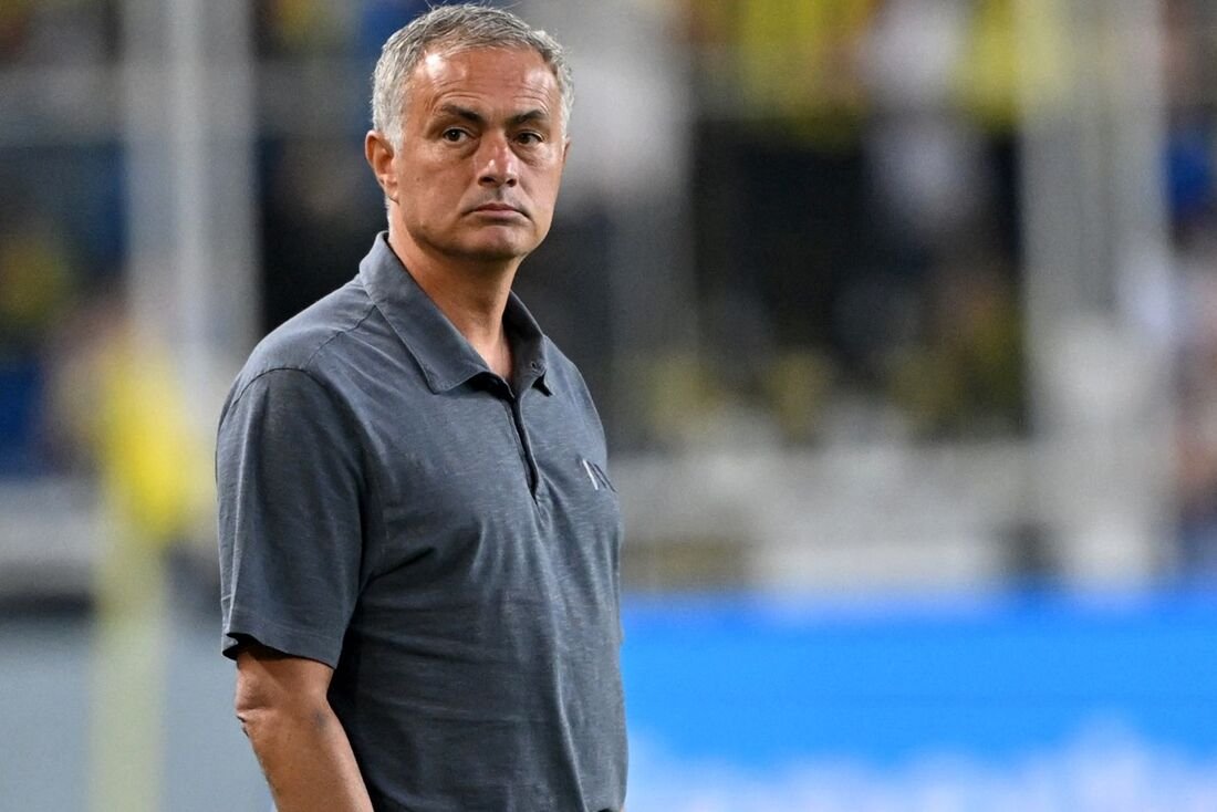 Mourinho faz alerta ao Benfica para reencontro com Real Madrid: ‘Um rei ferido é perigoso’