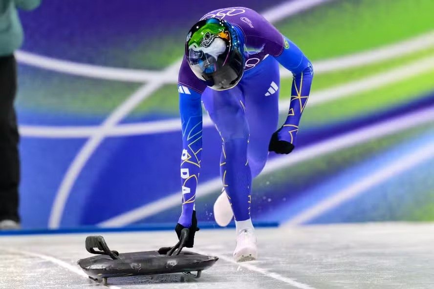 Nicole Silveira fica em 11º no skeleton e atualiza recorde brasileiro nos Jogos de Inverno