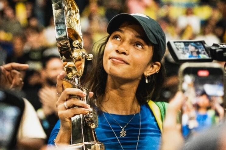 Rayssa Leal vence primeira etapa da SLS em Sydney