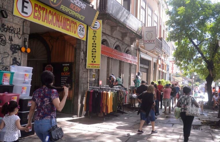 Vendas no comércio varejista fecham 2025 com alta de 1,6%