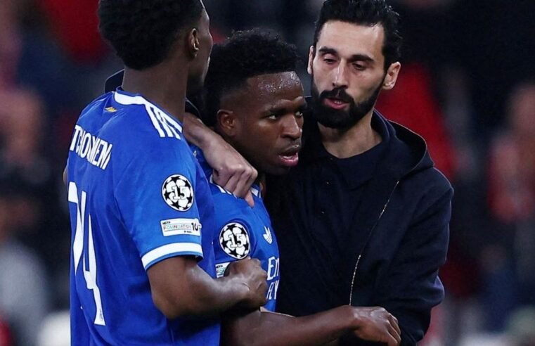 Vini Jr marca golaço e denuncia caso de racismo em Liga dos Campeões