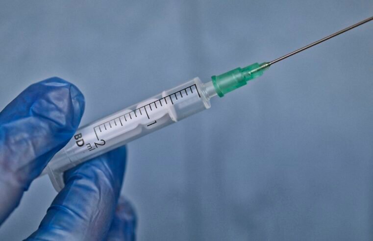 Anvisa alerta para riscos de uso indevido de preenchedores dérmicos