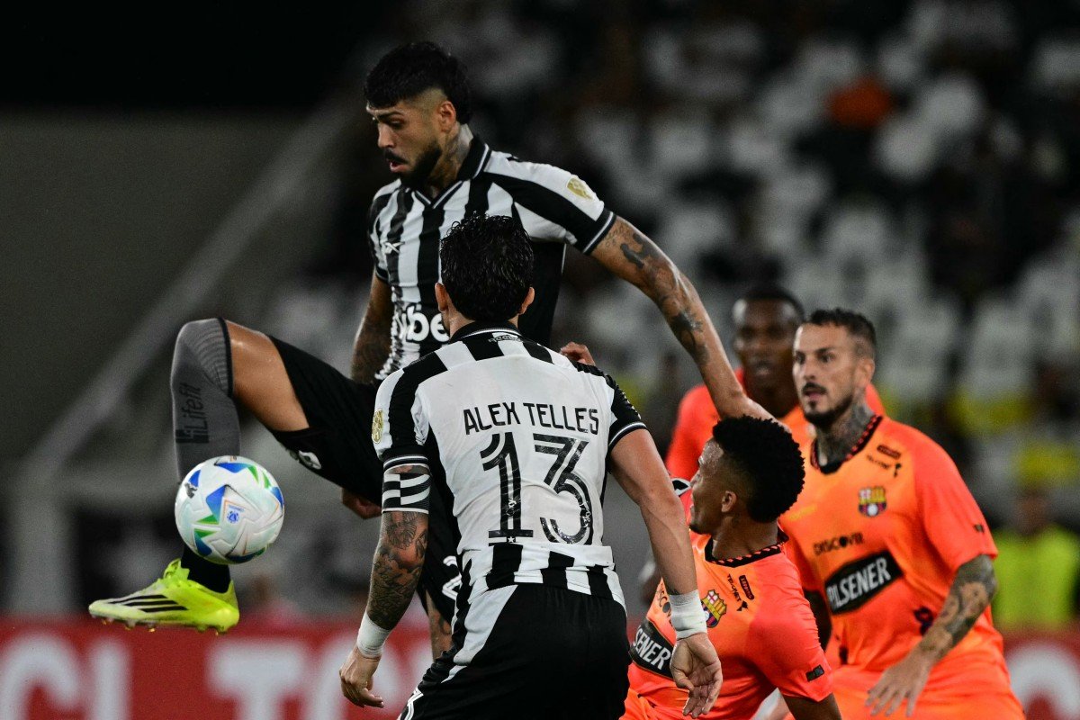Botafogo eliminado pelo Barcelona e cai para Sul-Americana