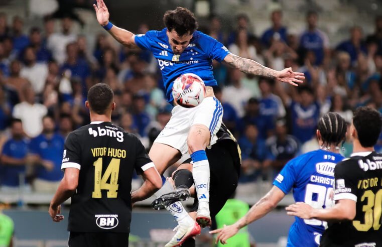 Cruzeiro vence Atlético e conquista o Campeonato Mineiro após sete anos